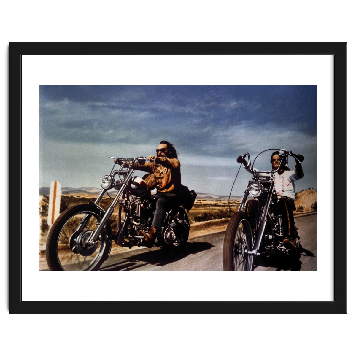 DENNIS HOPPER and PETER FONDA in EASY RIDER (1969), directed by DENNIS HOPPER.