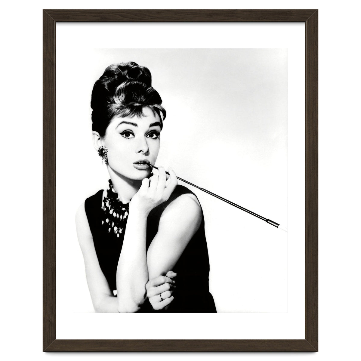 AUDREY HEPBURN in BREAKFAST AT TIFFANY'S (1961), directed by BLAKE EDWARDS.