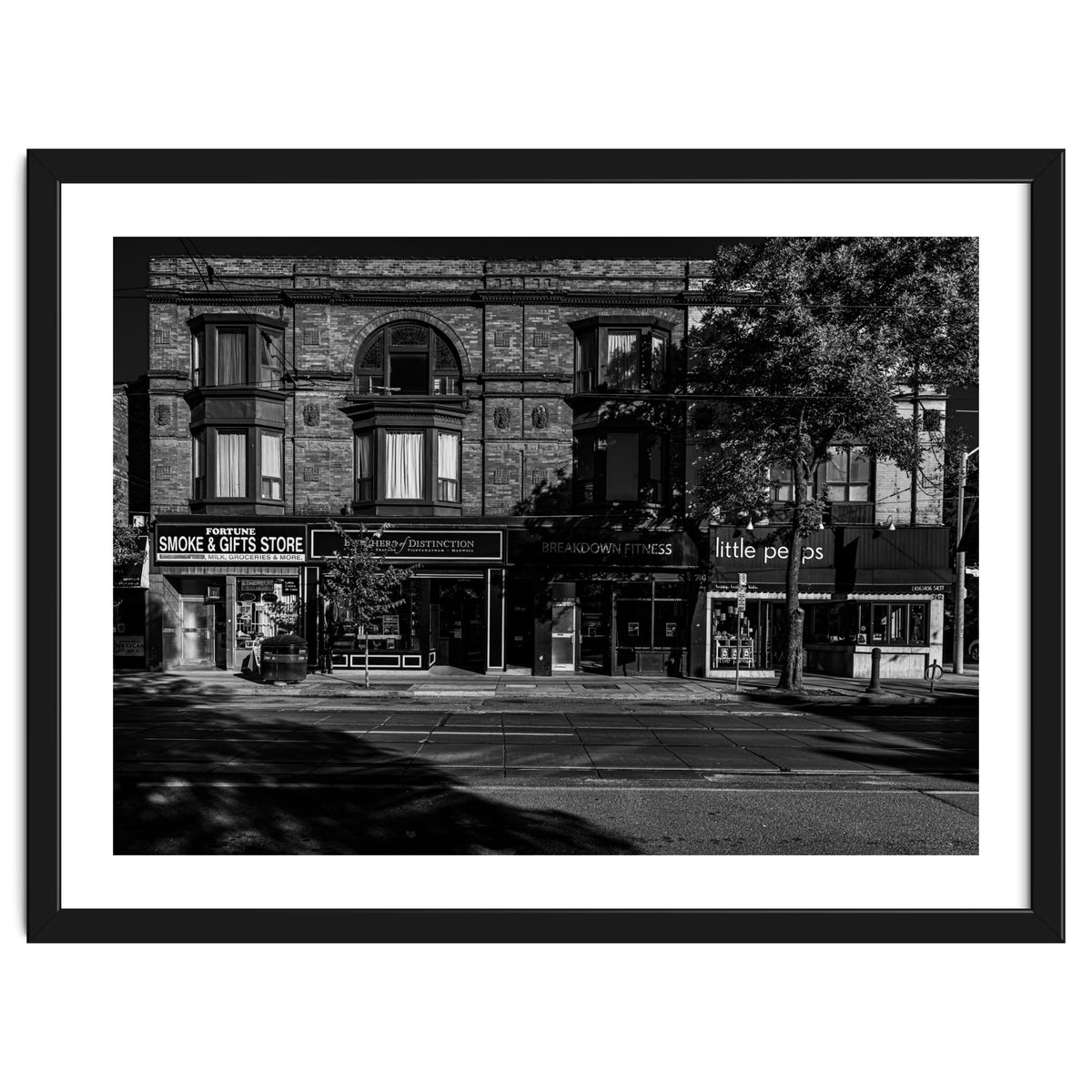 Nos 736 - 742 Queen St E 1