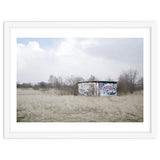 Graffiti barn in the middle of nowhere thumbnail