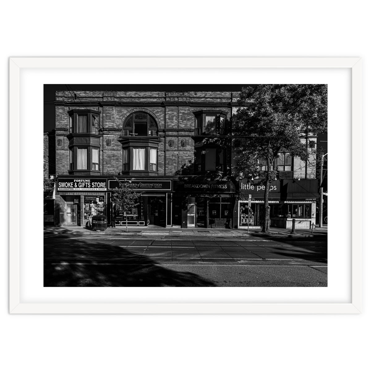 Nos 736 - 742 Queen St E 1