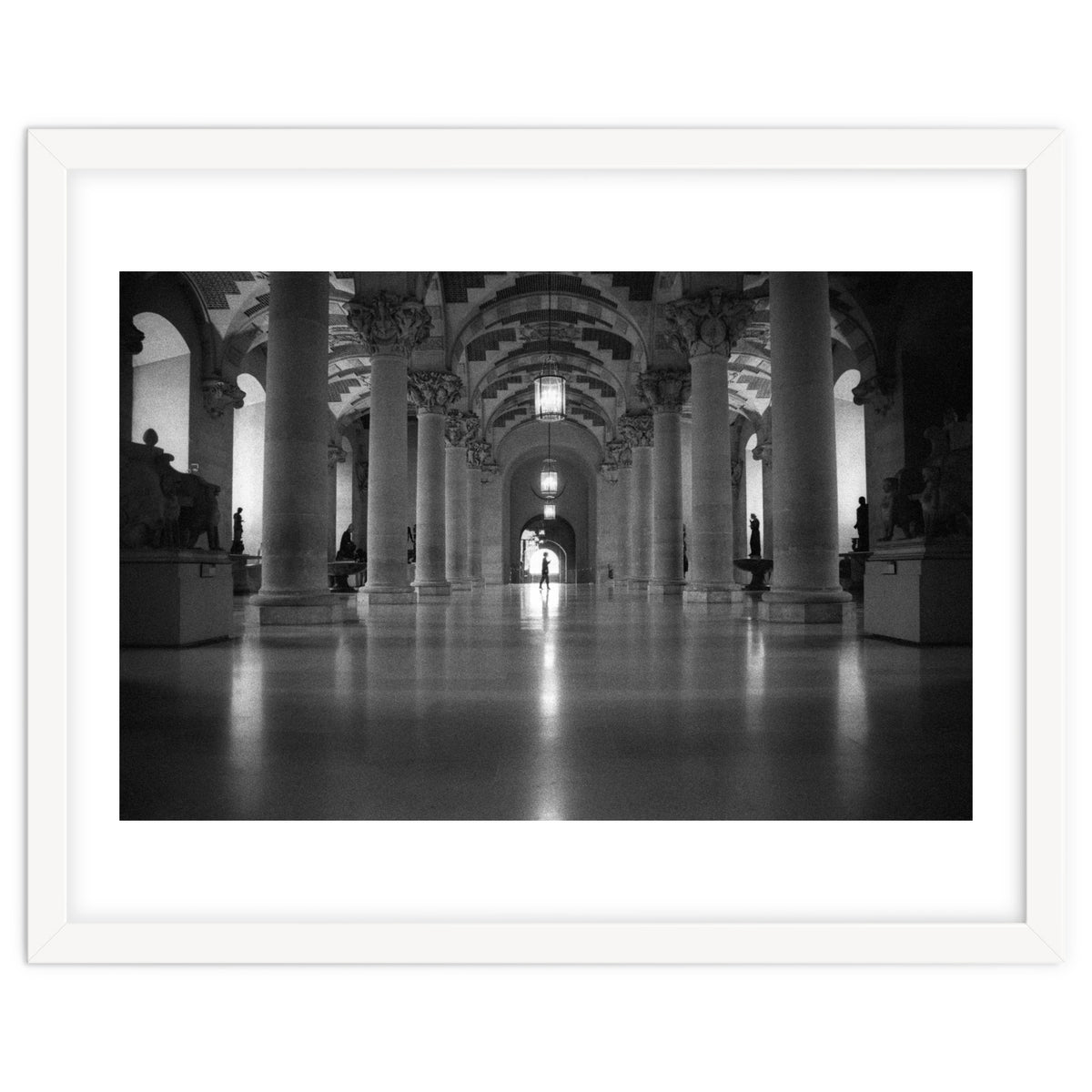 Lost inside the Louvre