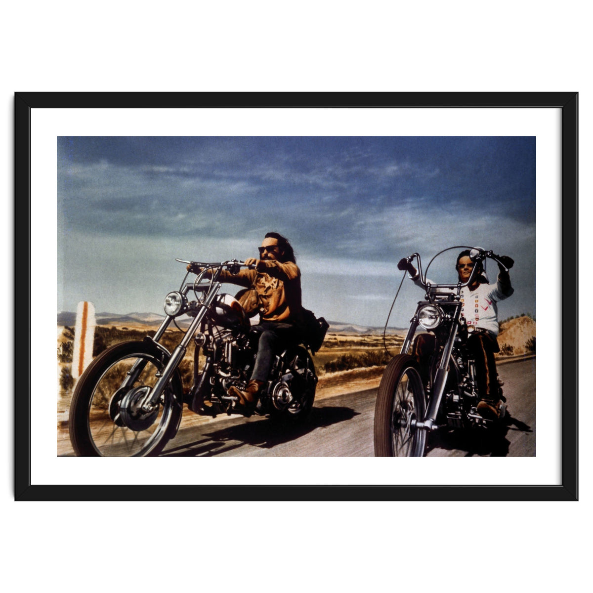 DENNIS HOPPER and PETER FONDA in EASY RIDER (1969), directed by DENNIS HOPPER.