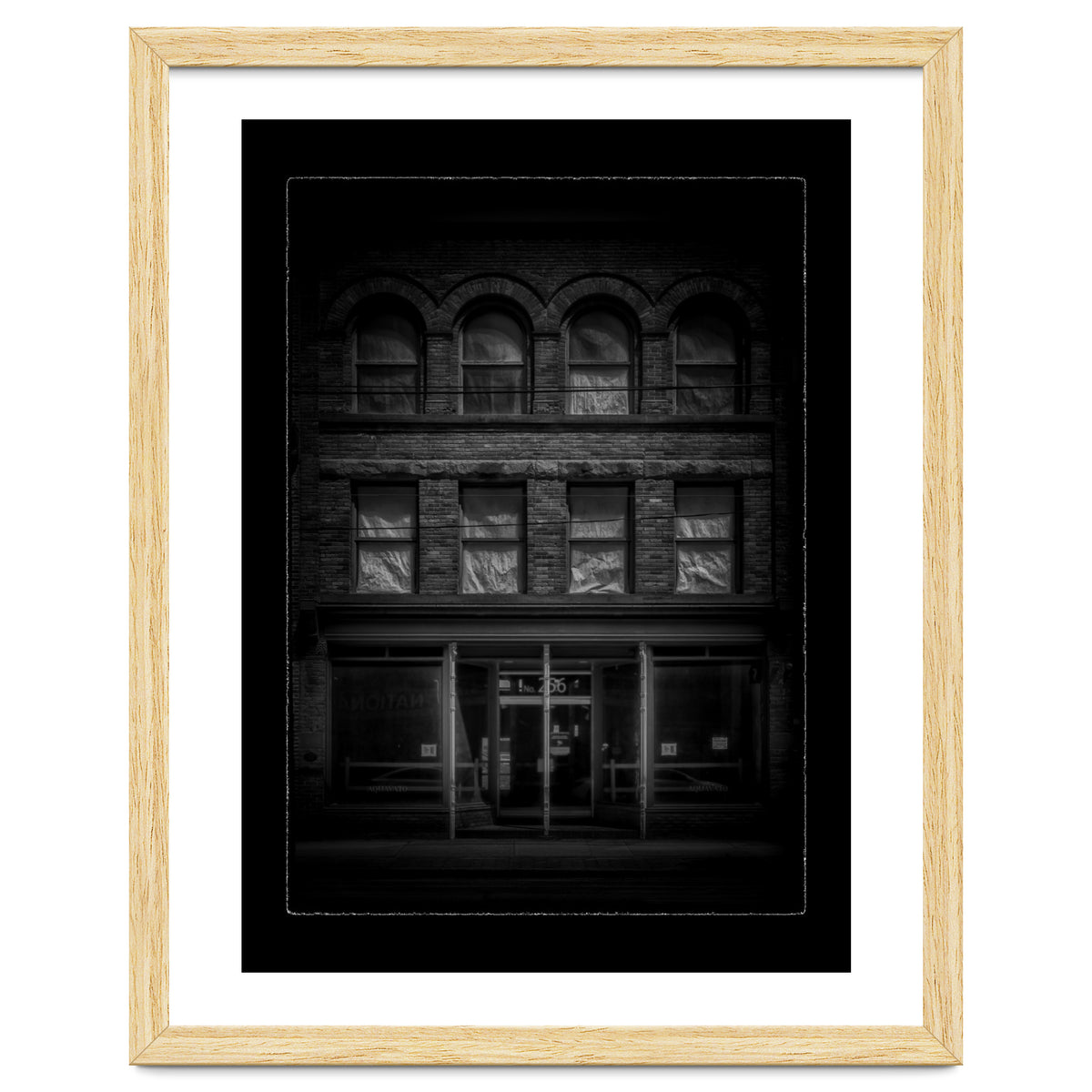 No 256 King St E 1 with Border