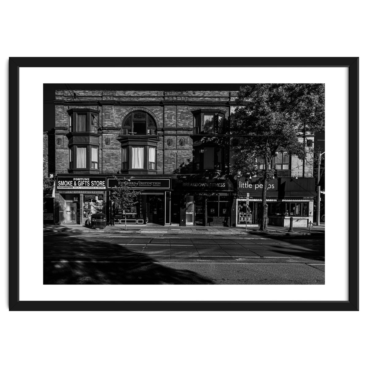 Nos 736 - 742 Queen St E 1