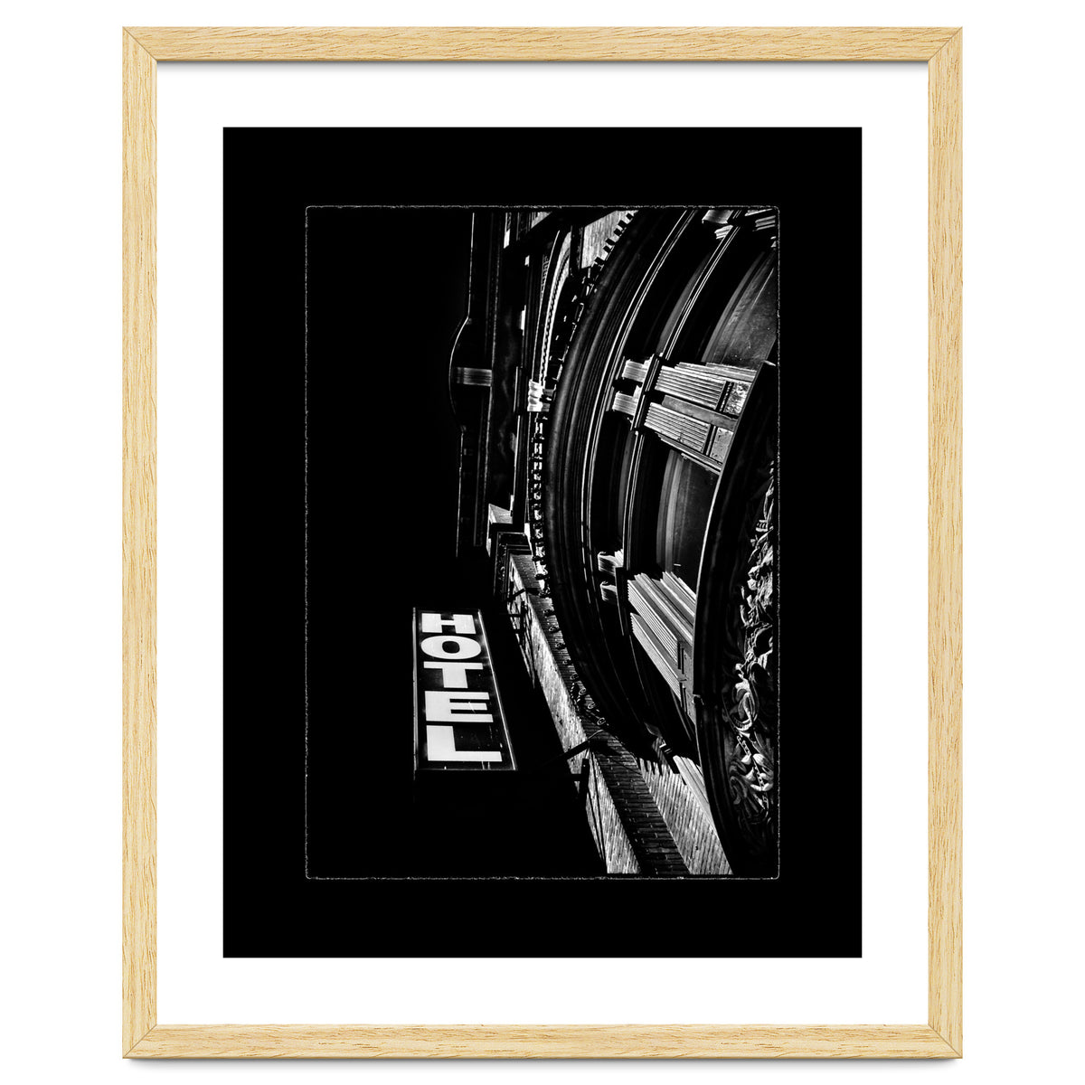 Gladstone Hotel No 2 with Border