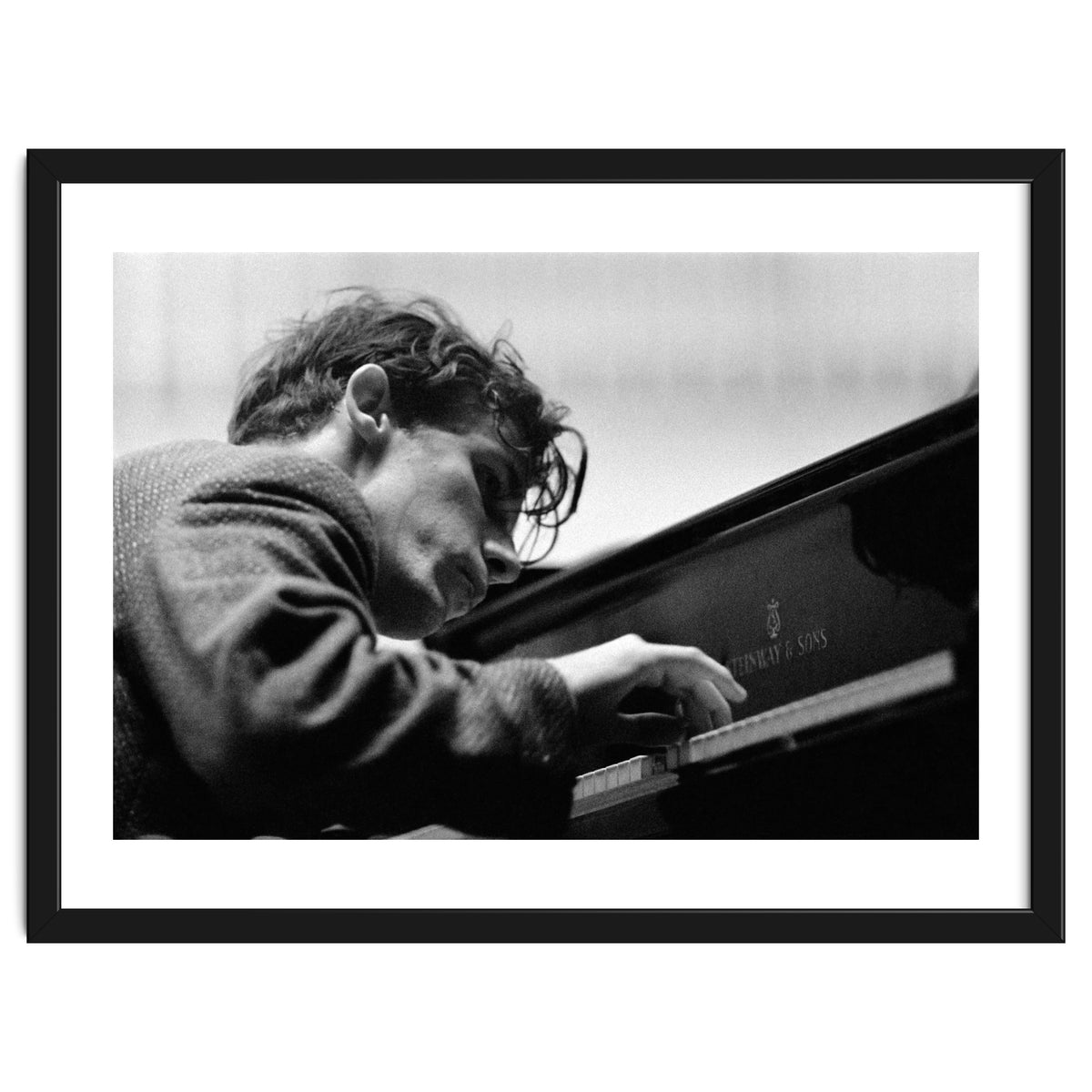 Pianist Glenn Gould with the Berlin  Philharmonic Orchestra under Herbert von Karajan. Berlin,1957.