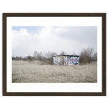 Graffiti barn in the middle of nowhere thumbnail