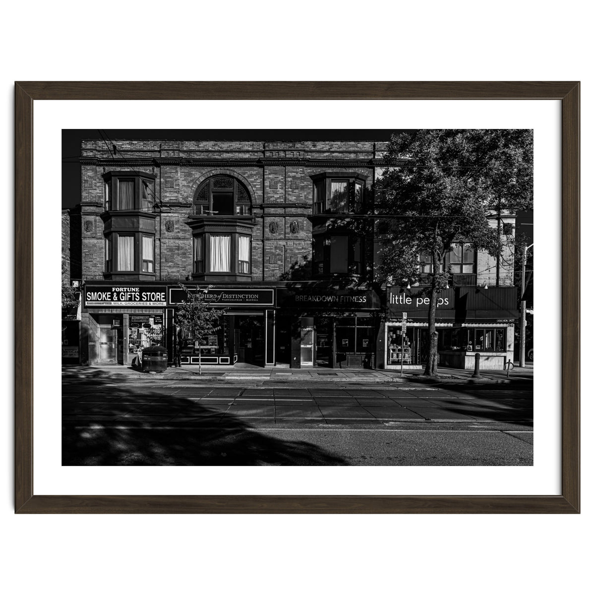 Nos 736 - 742 Queen St E 1