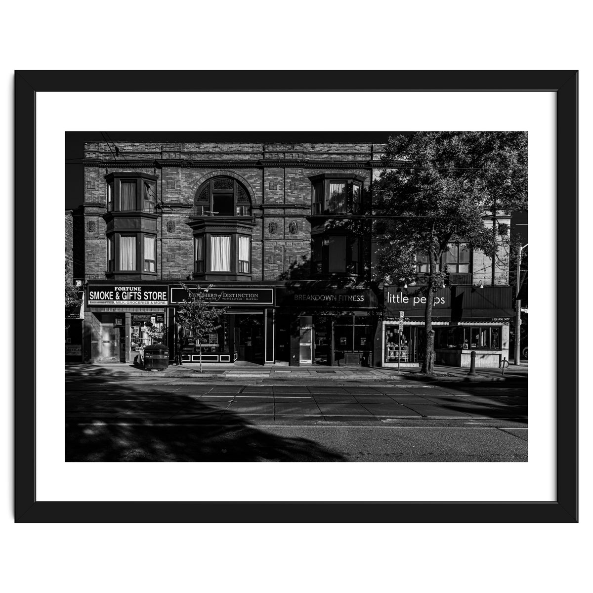 Nos 736 - 742 Queen St E 1