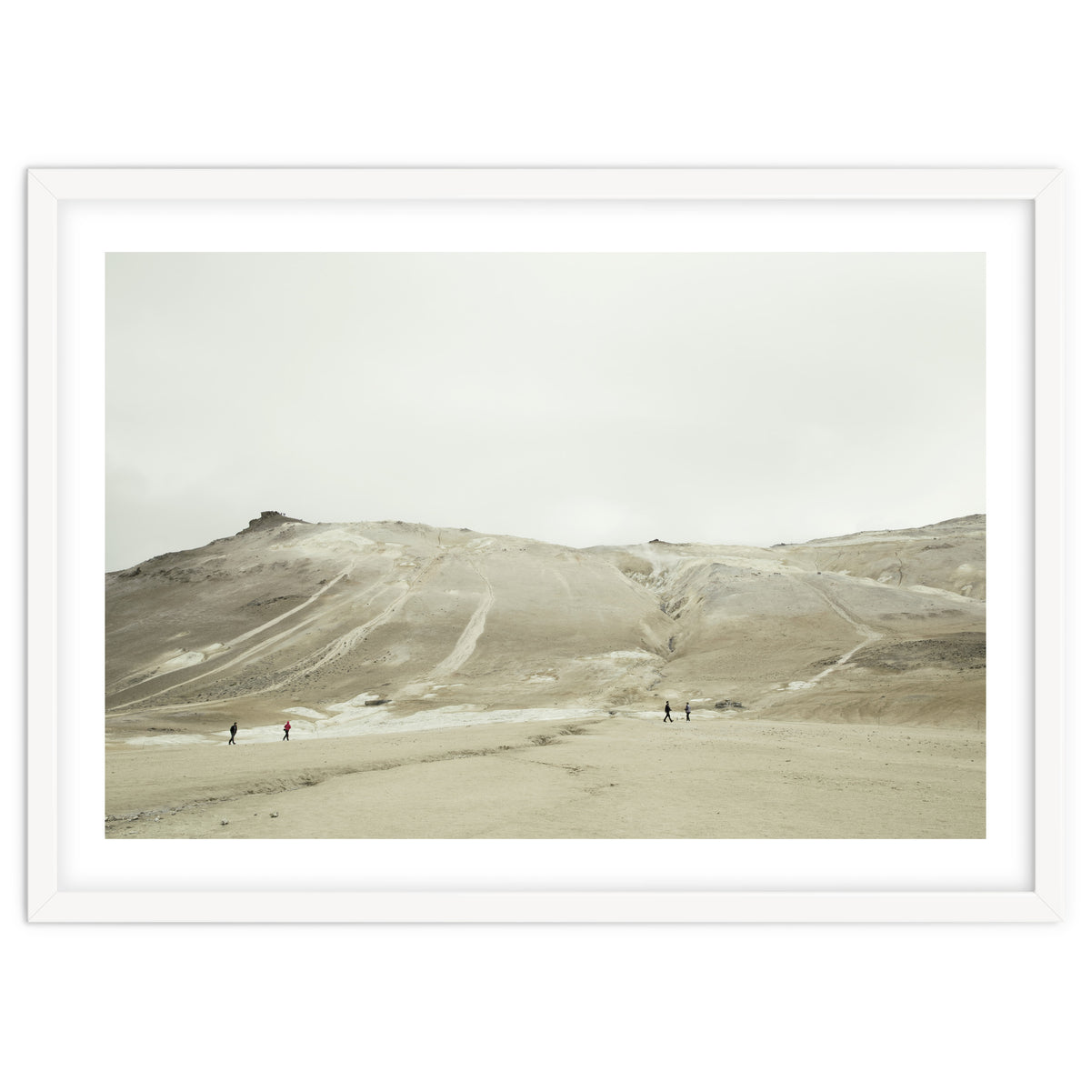 Tourists at volcano - Iceland