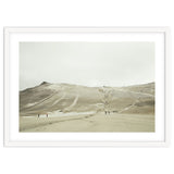 Tourists at volcano - Iceland thumbnail