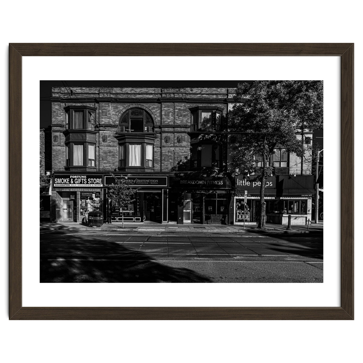 Nos 736 - 742 Queen St E 1