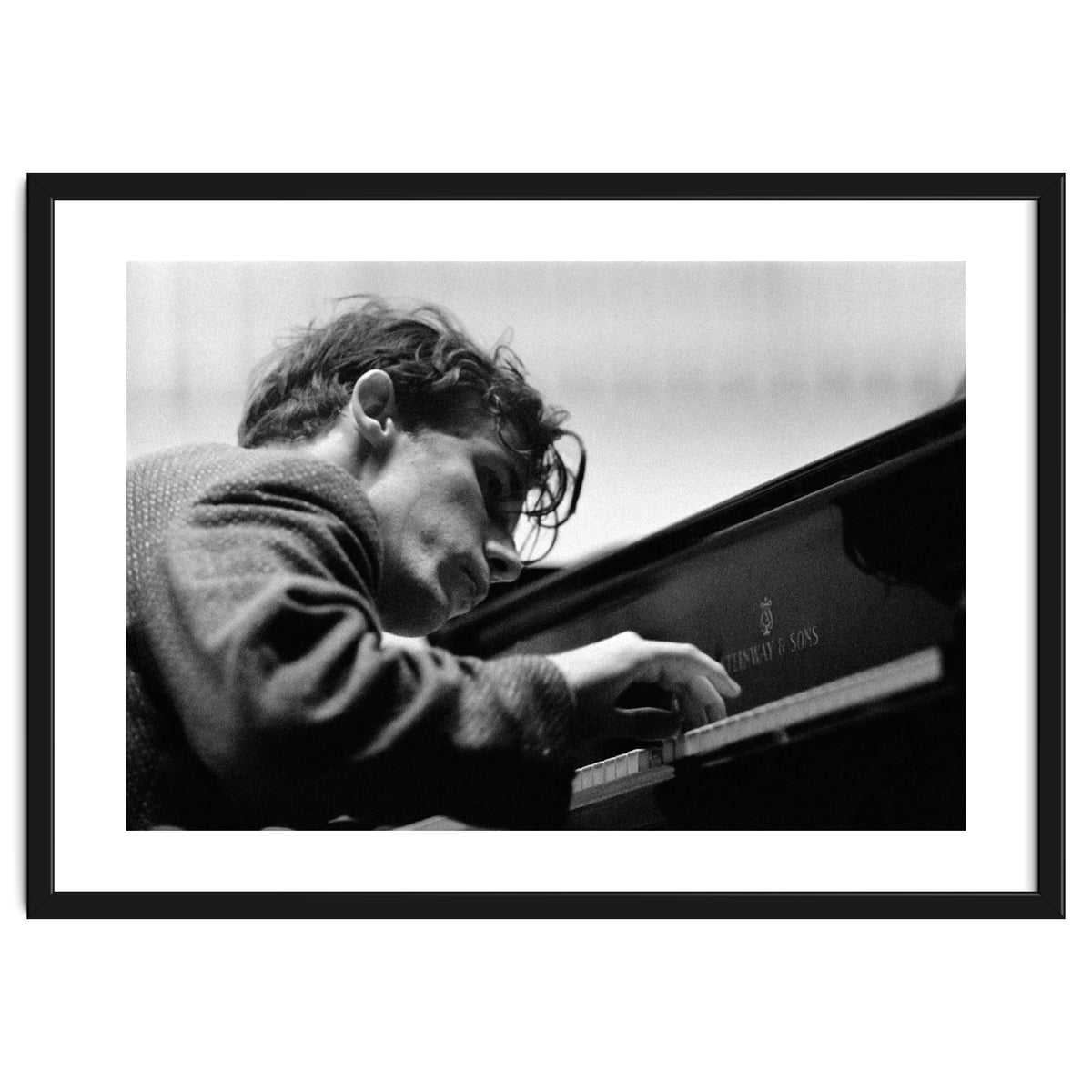 Pianist Glenn Gould with the Berlin  Philharmonic Orchestra under Herbert von Karajan. Berlin,1957.