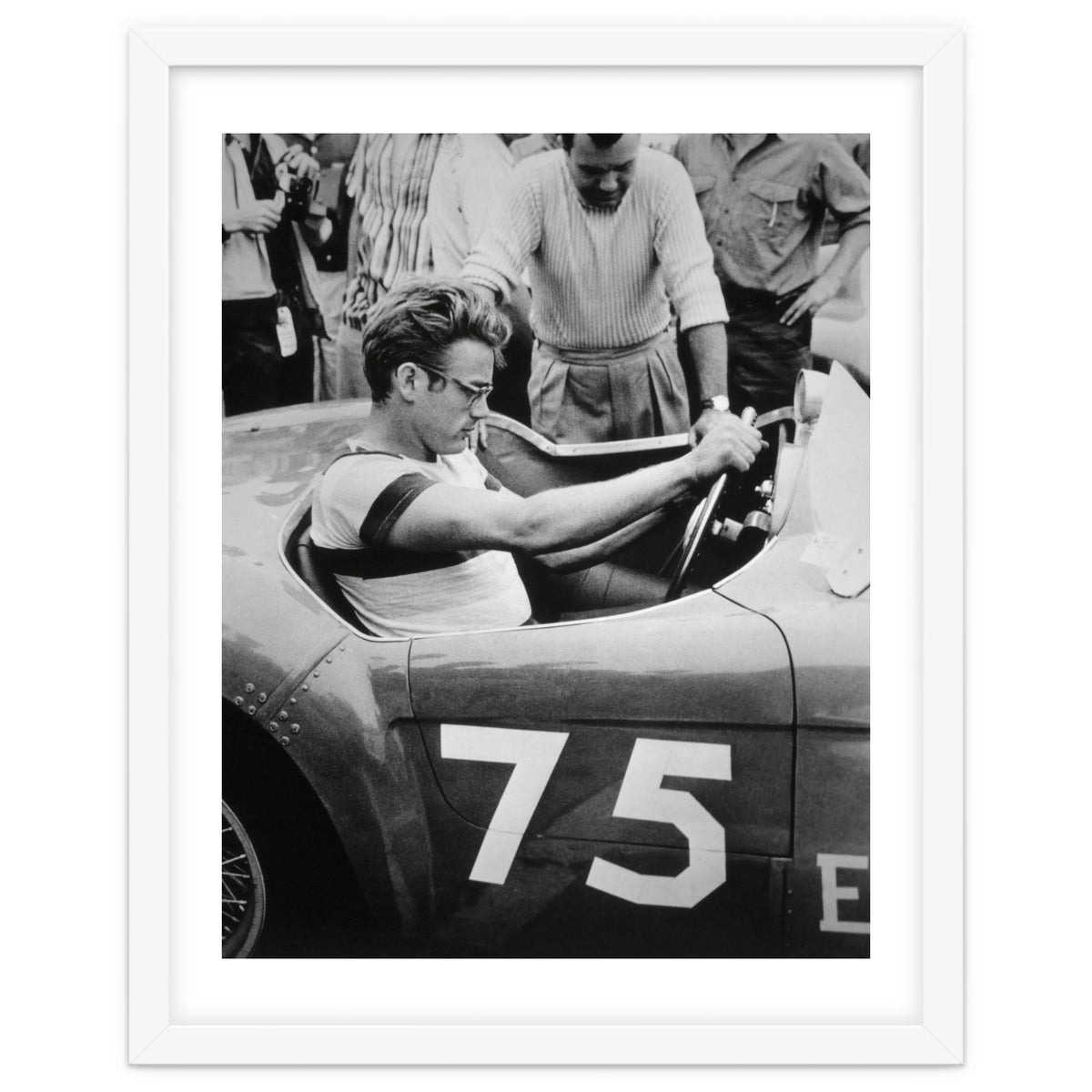 JAMES DEAN.