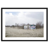 Graffiti barn in the middle of nowhere thumbnail