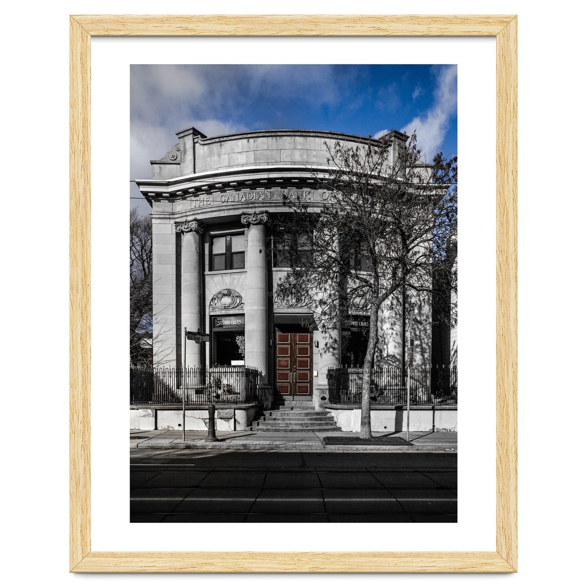 No 744 Queen St E 5 Color Version