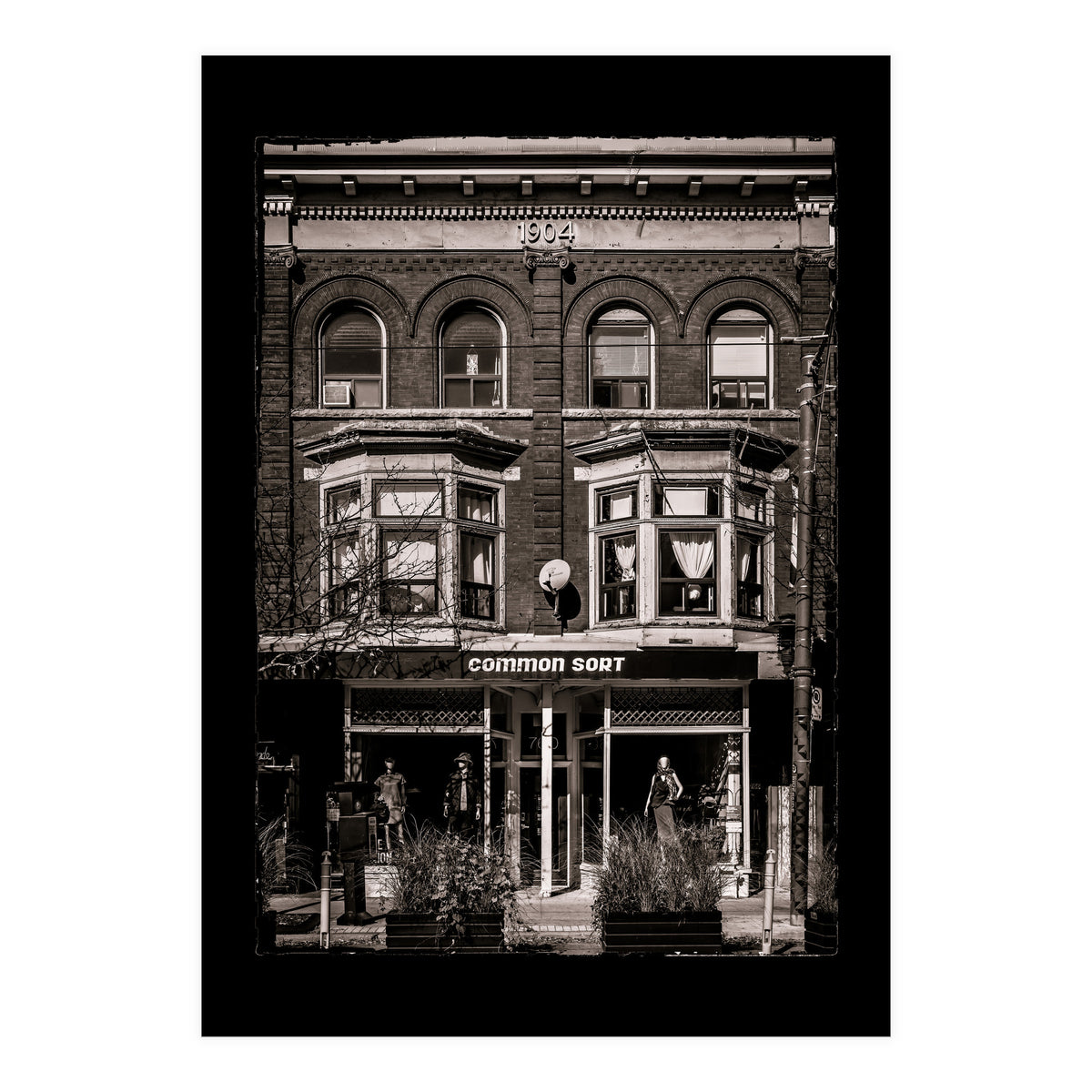 Nos 760 - 762 Queen St E 1 with Border (Print Only)