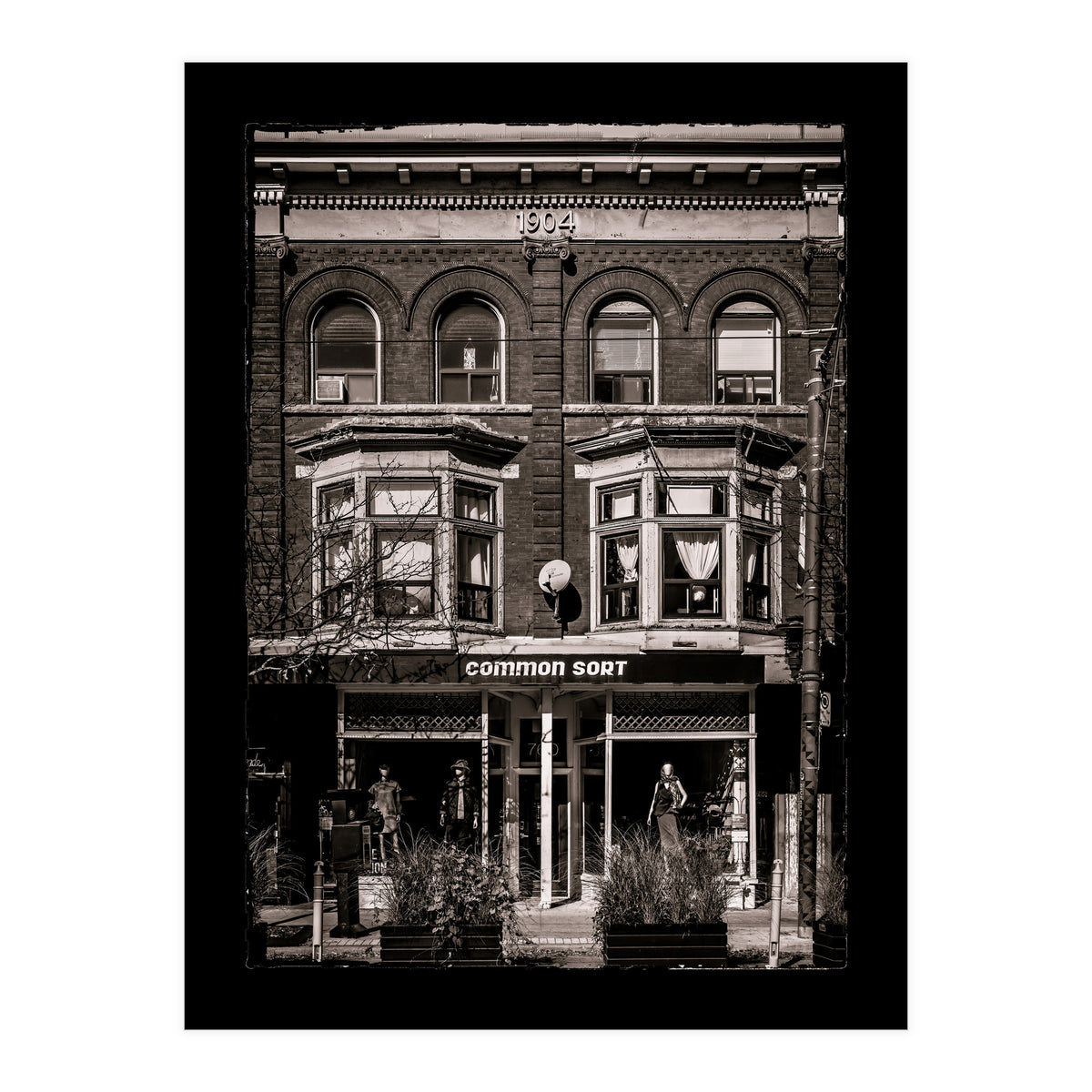 Nos 760 - 762 Queen St E 1 with Border (Print Only)