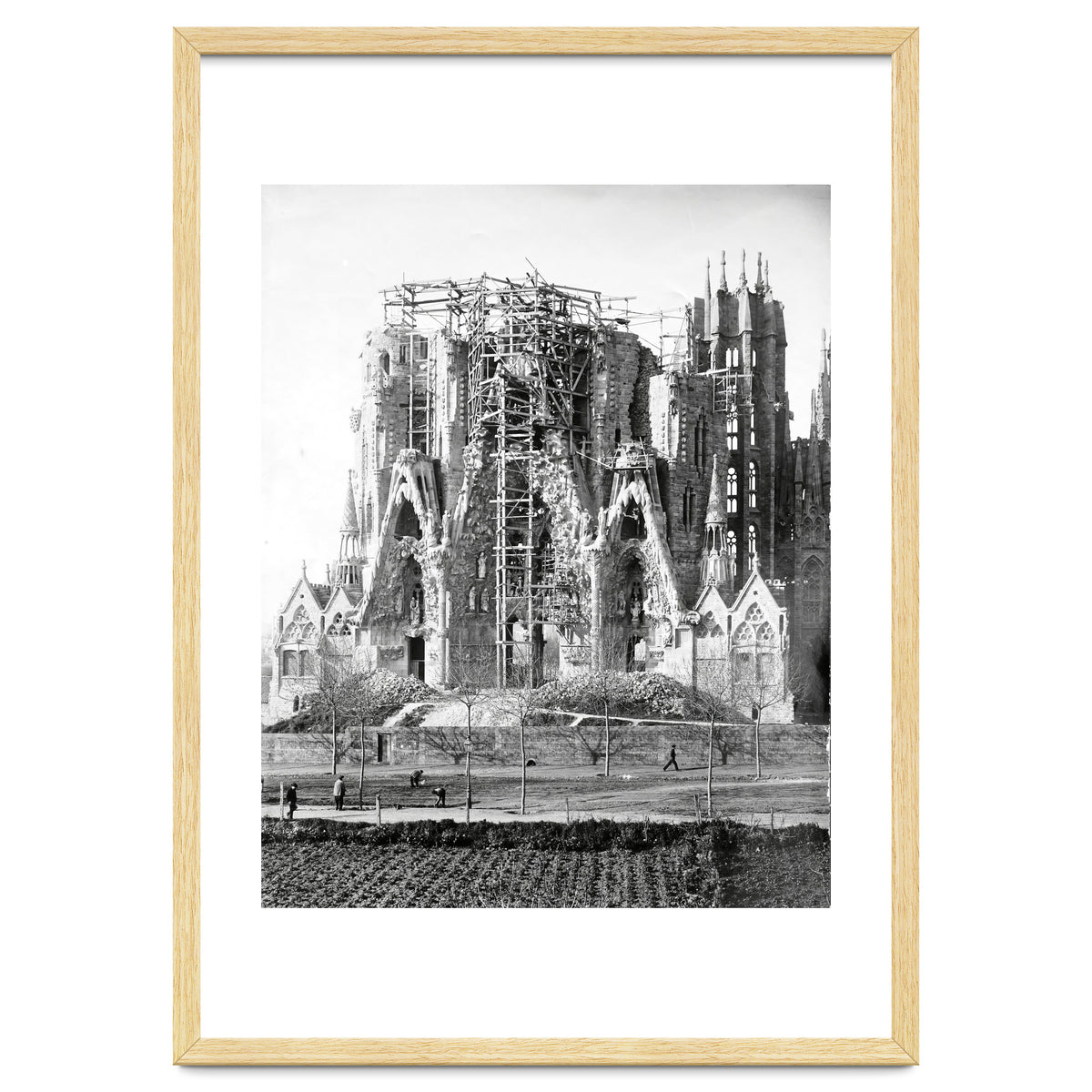 VIEW OF THE "SAGRADA FAMILIA" BASILICA BY ARCHITECT ANTONI GAUDI, PHOTOS OF WORK.  Ca. 1910.