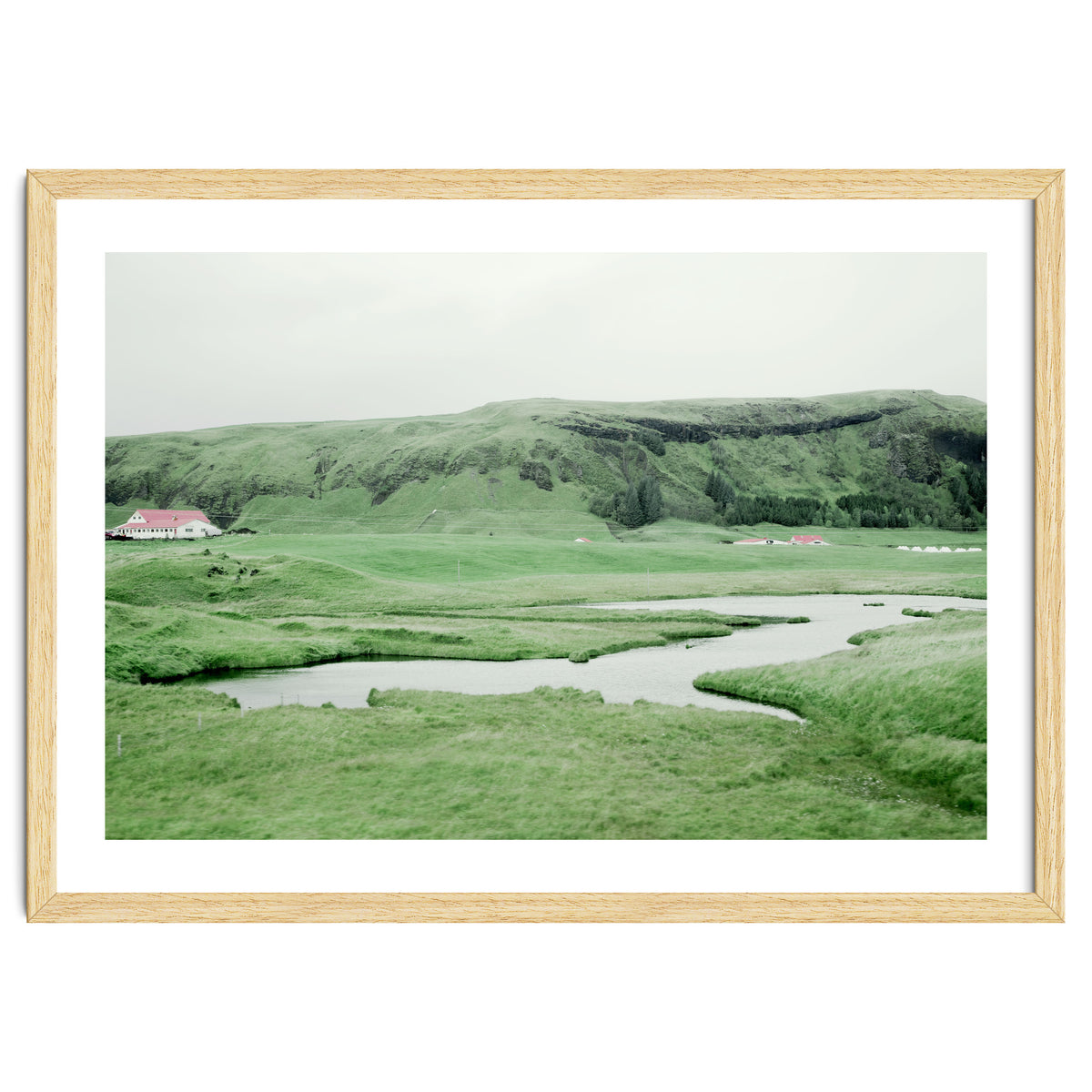 Pond and house in the middle of nowhere - Iceland