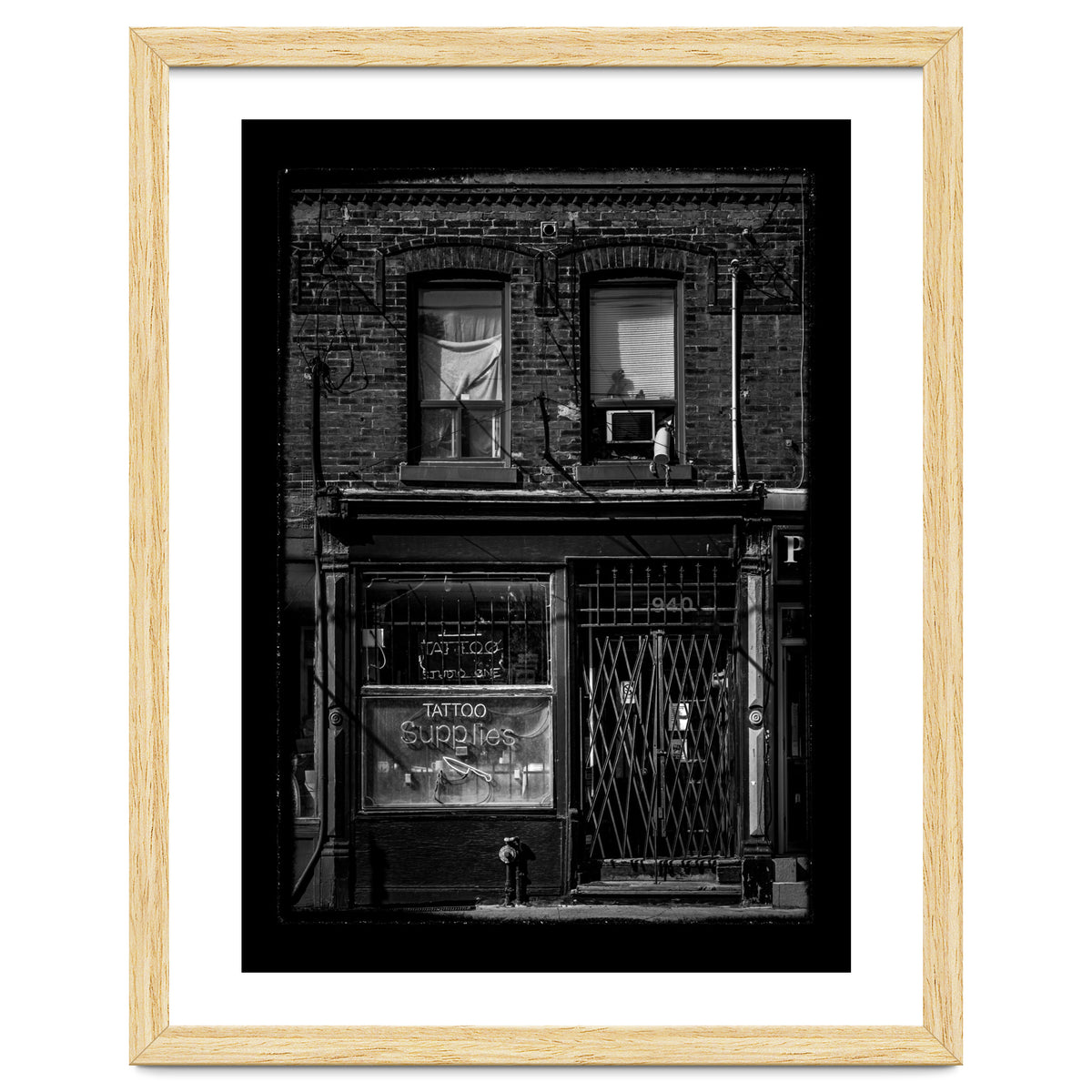 No 940 Queen St E 3 with Border