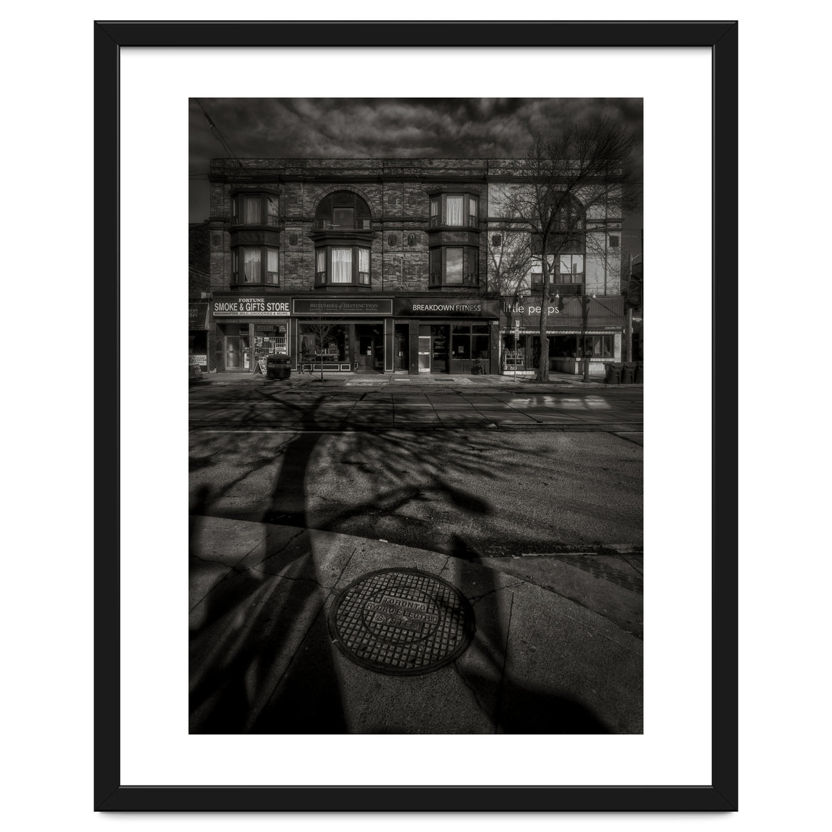 Nos 736 - 742 Queen St E 2