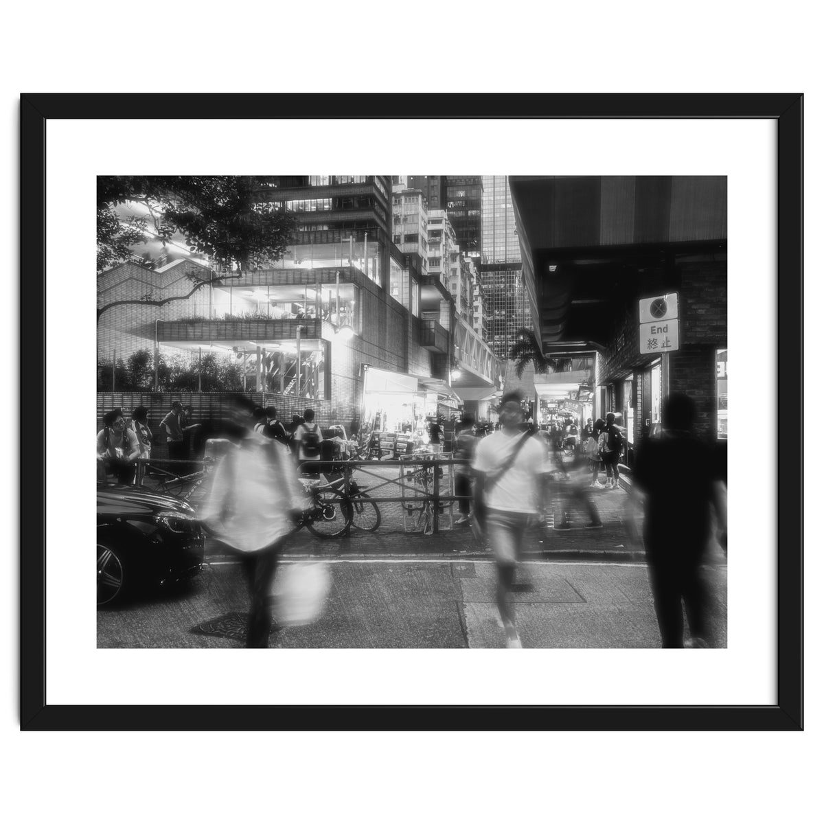 Street Photography - Night in Hong Kong