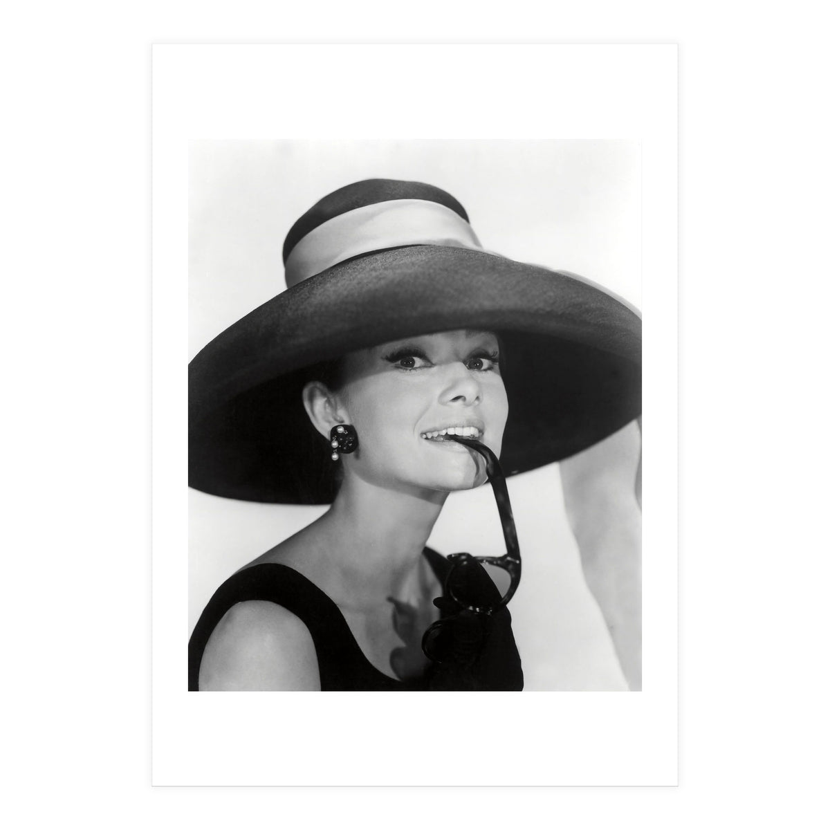 AUDREY HEPBURN in BREAKFAST AT TIFFANY'S (1961), directed by BLAKE EDWARDS. (Print Only)