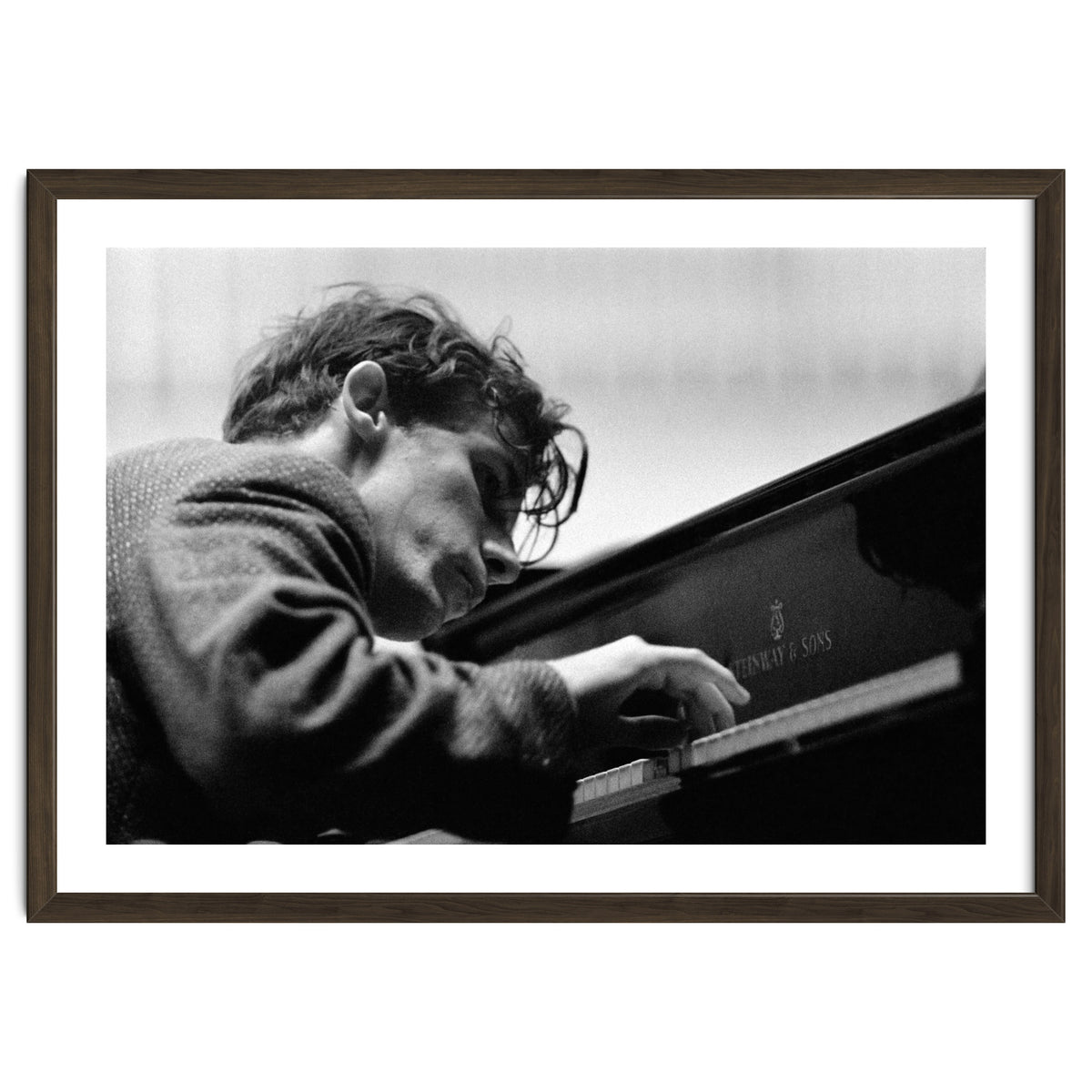 Pianist Glenn Gould with the Berlin  Philharmonic Orchestra under Herbert von Karajan. Berlin,1957.