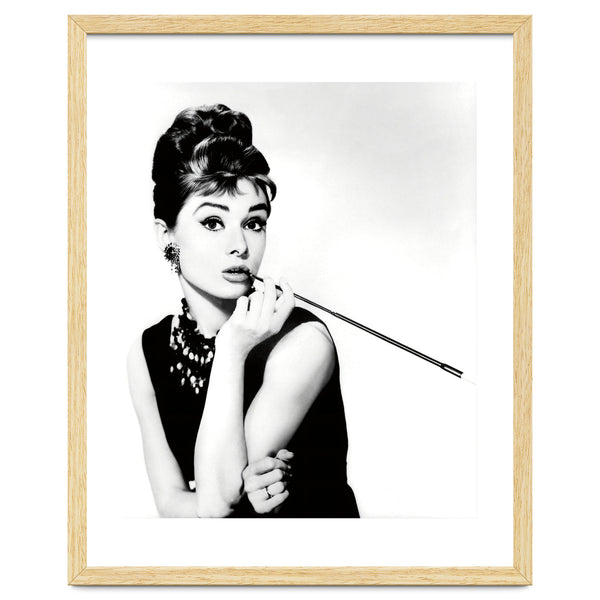 AUDREY HEPBURN in BREAKFAST AT TIFFANY'S (1961), directed by BLAKE EDWARDS.