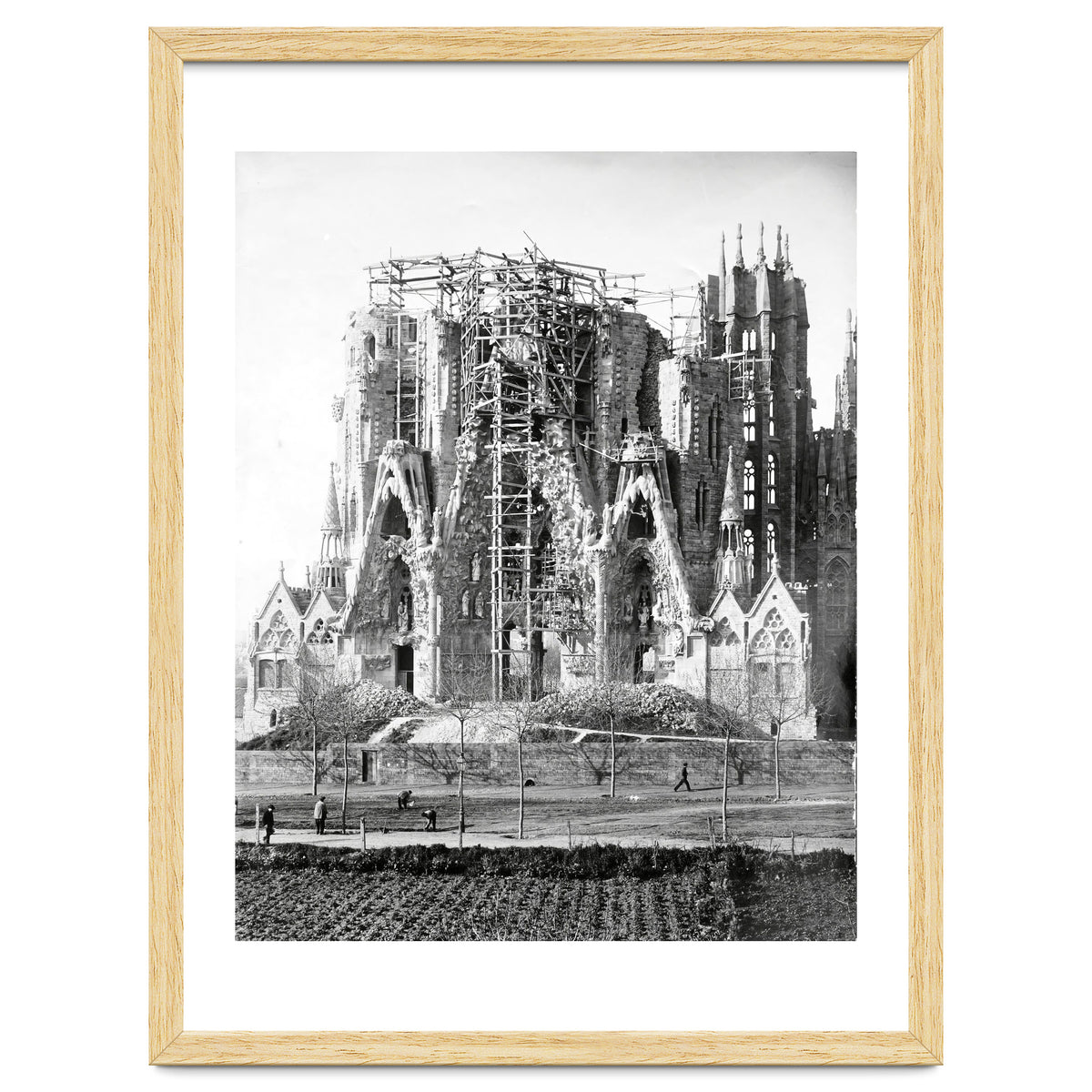 VIEW OF THE "SAGRADA FAMILIA" BASILICA BY ARCHITECT ANTONI GAUDI, PHOTOS OF WORK.  Ca. 1910.