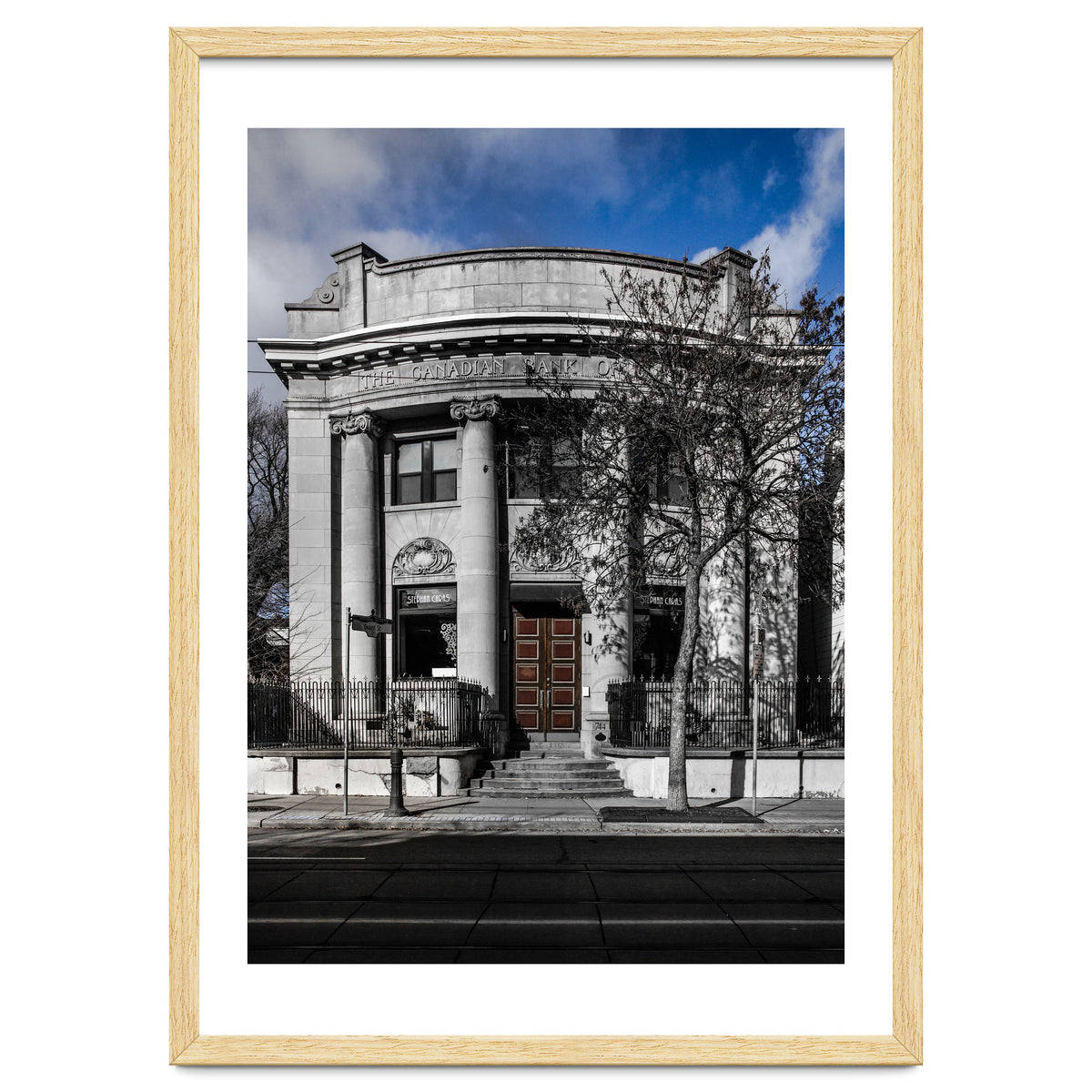 No 744 Queen St E 5 Color Version