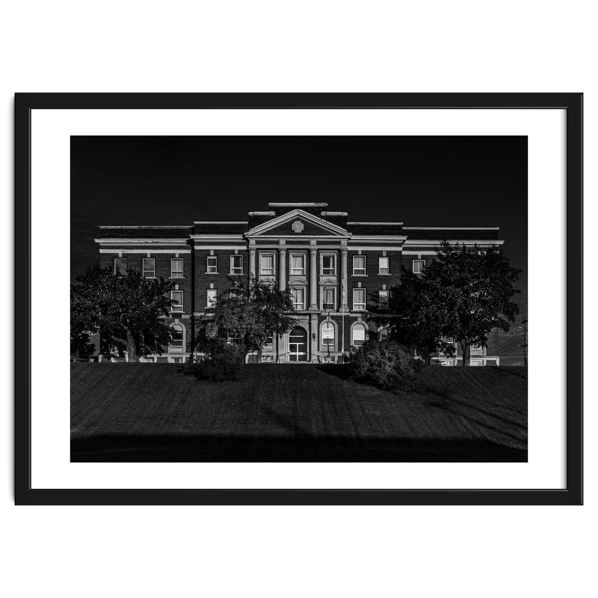 Thunder Bay District Court House No 1