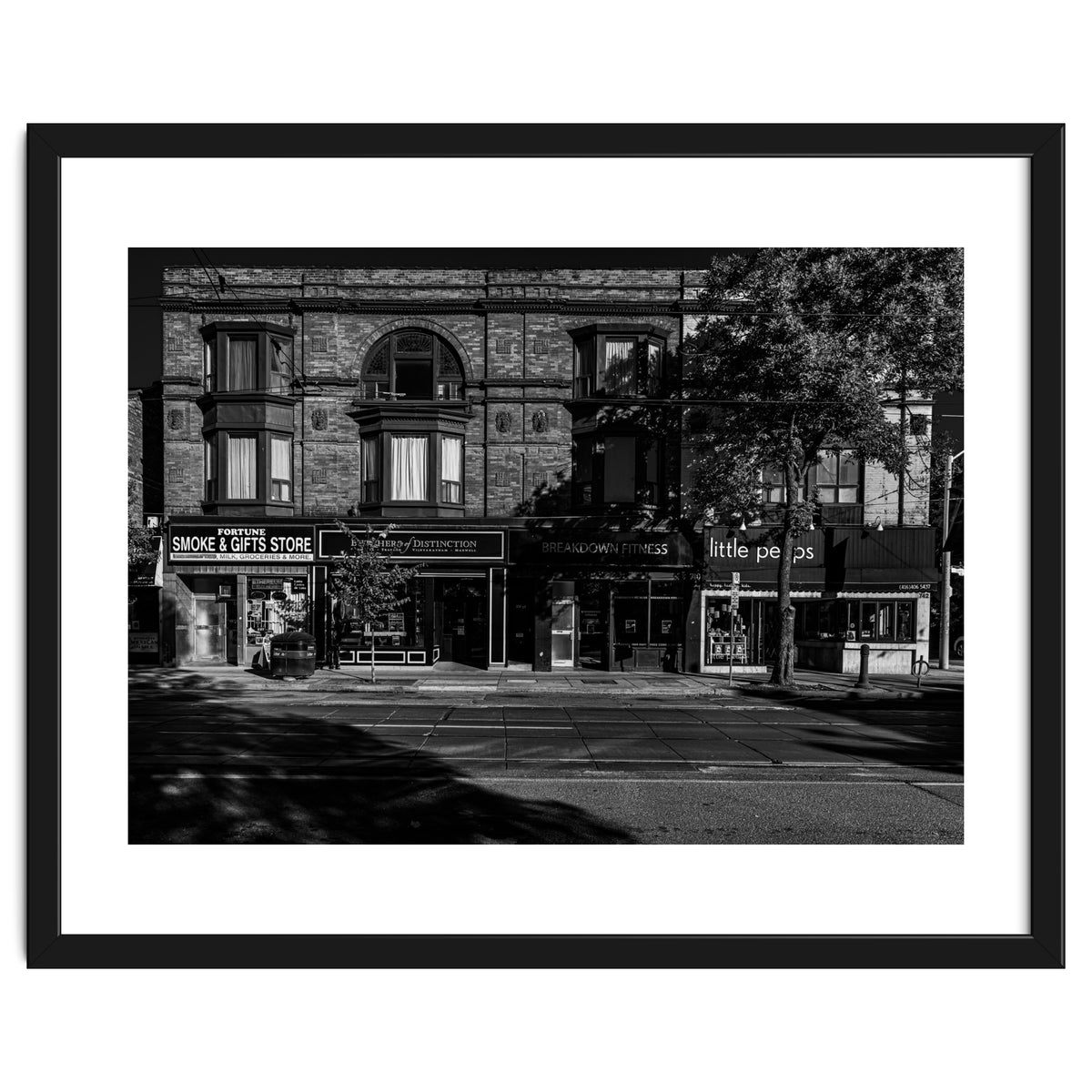 Nos 736 - 742 Queen St E 1