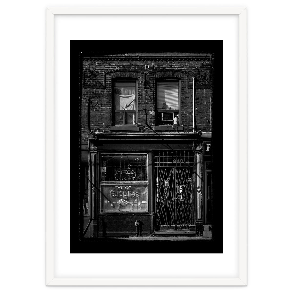 No 940 Queen St E 3 with Border