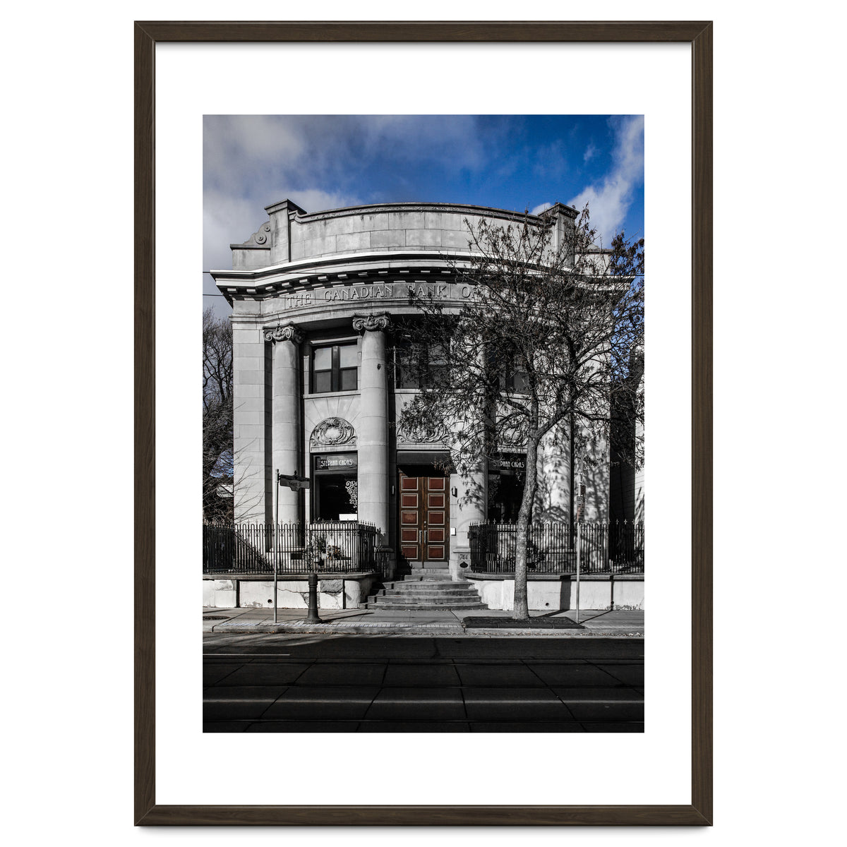 No 744 Queen St E 5 Color Version