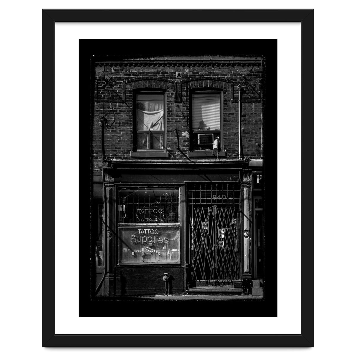 No 940 Queen St E 3 with Border