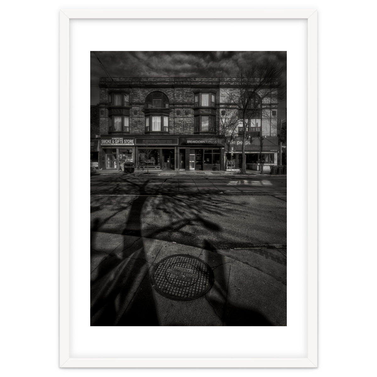 Nos 736 - 742 Queen St E 2