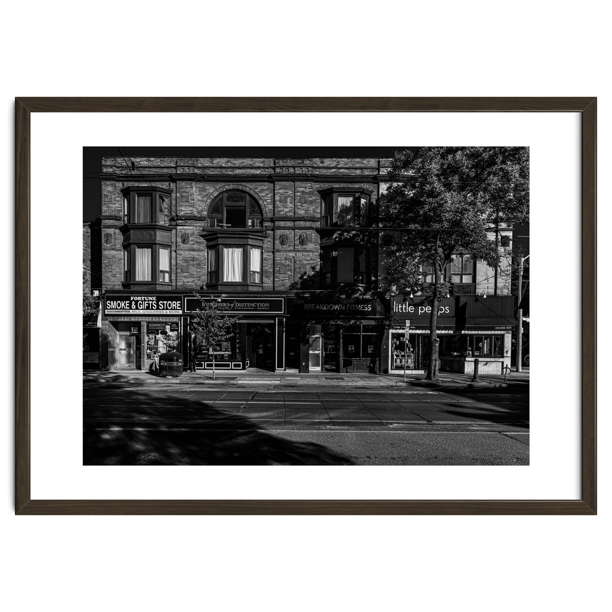 Nos 736 - 742 Queen St E 1