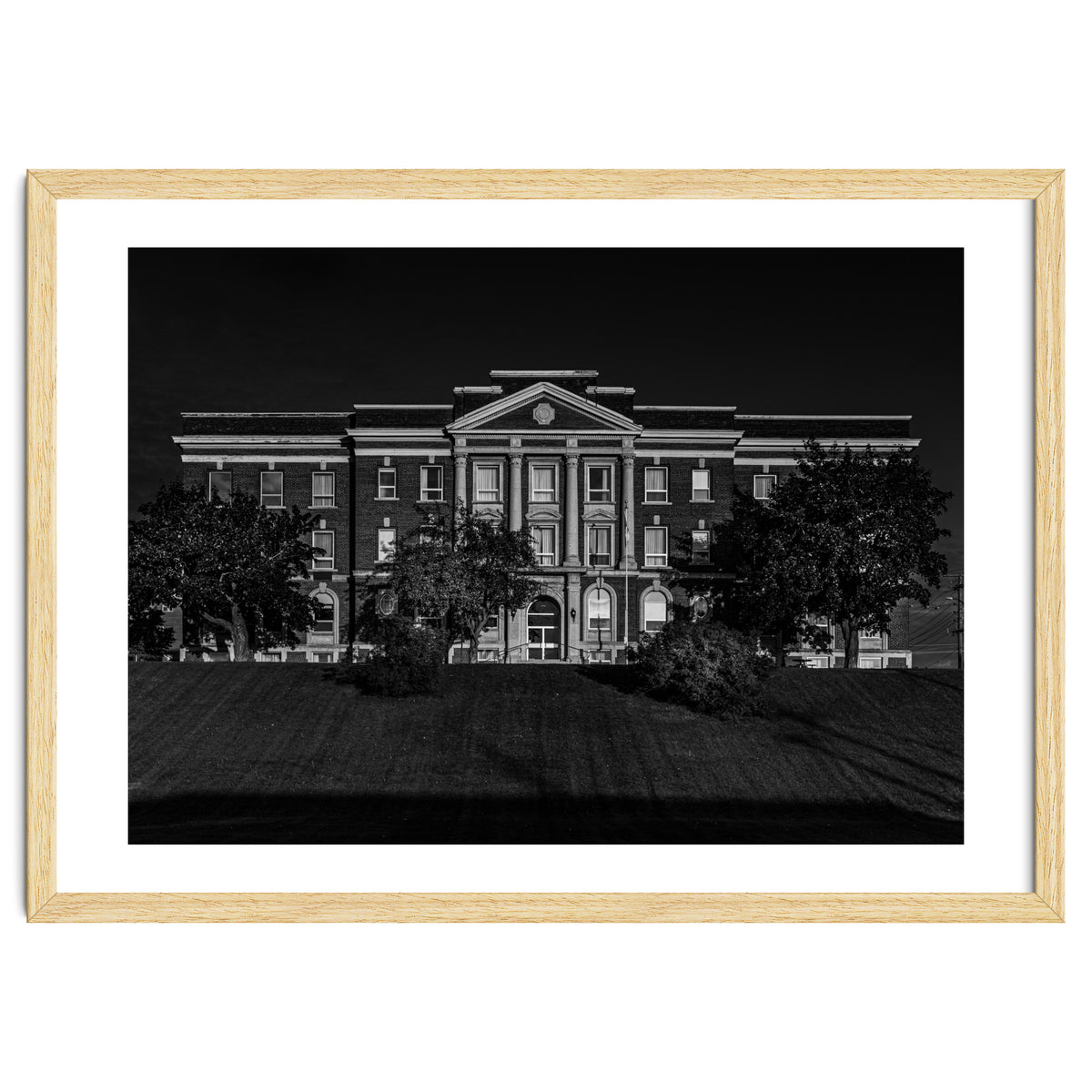 Thunder Bay District Court House No 1