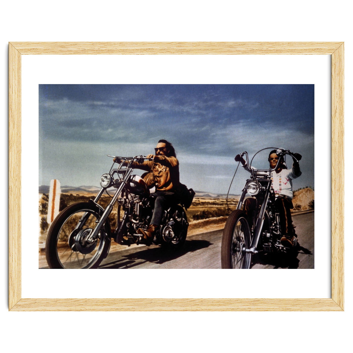 DENNIS HOPPER and PETER FONDA in EASY RIDER (1969), directed by DENNIS HOPPER.