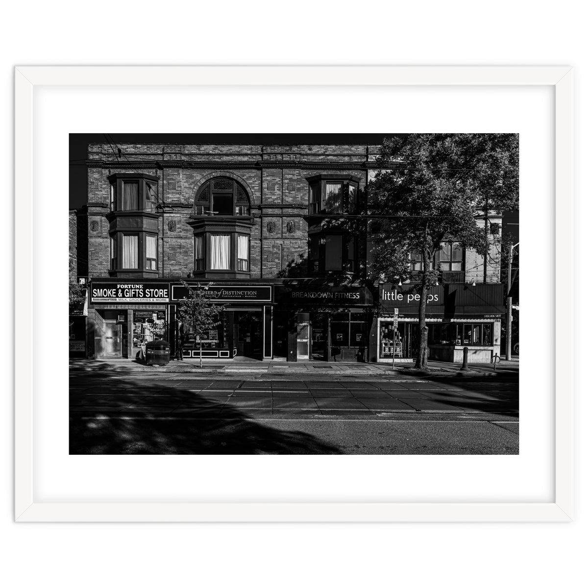 Nos 736 - 742 Queen St E 1