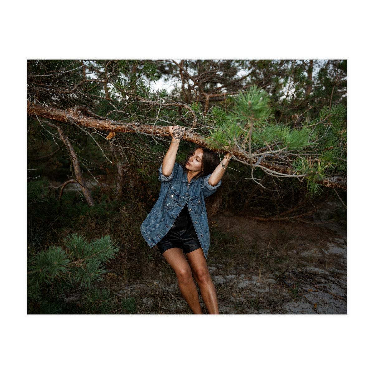 Hanging Out (Print Only)