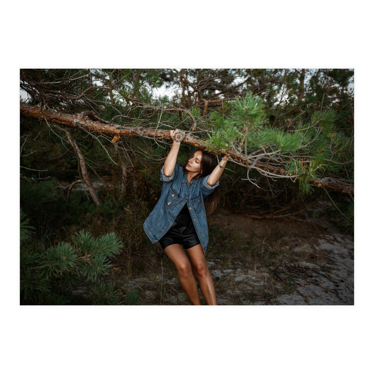 Hanging Out (Print Only)