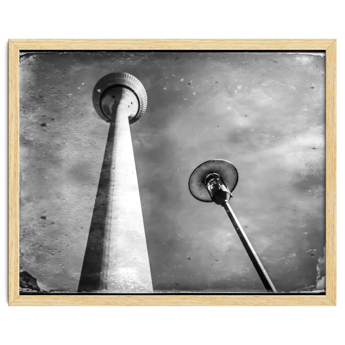 The tower and the lamp