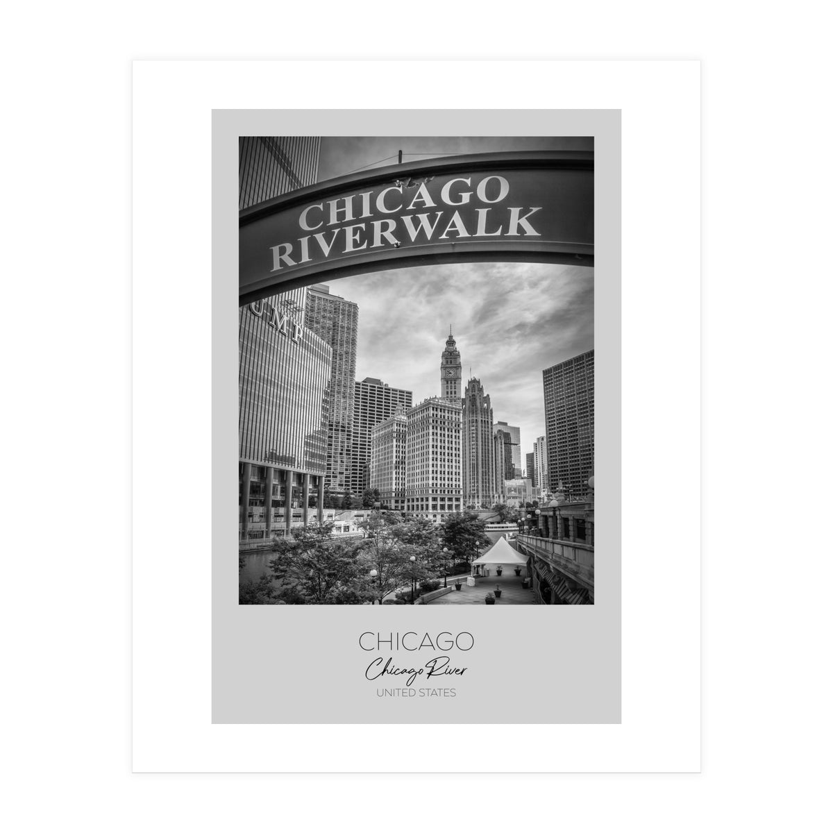 In focus: CHICAGO Riverwalk (Print Only)