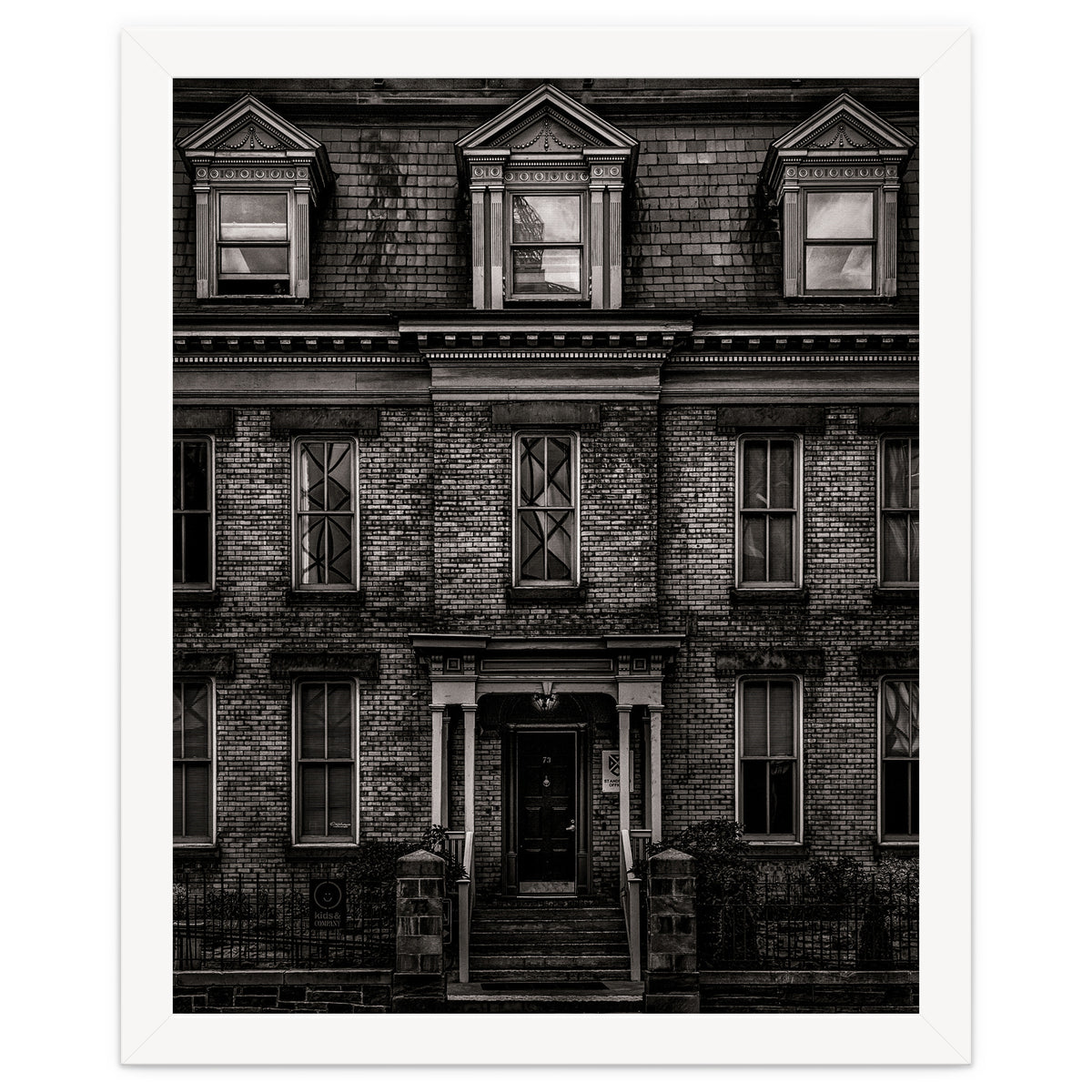 No 73 Simcoe St Toronto Canada