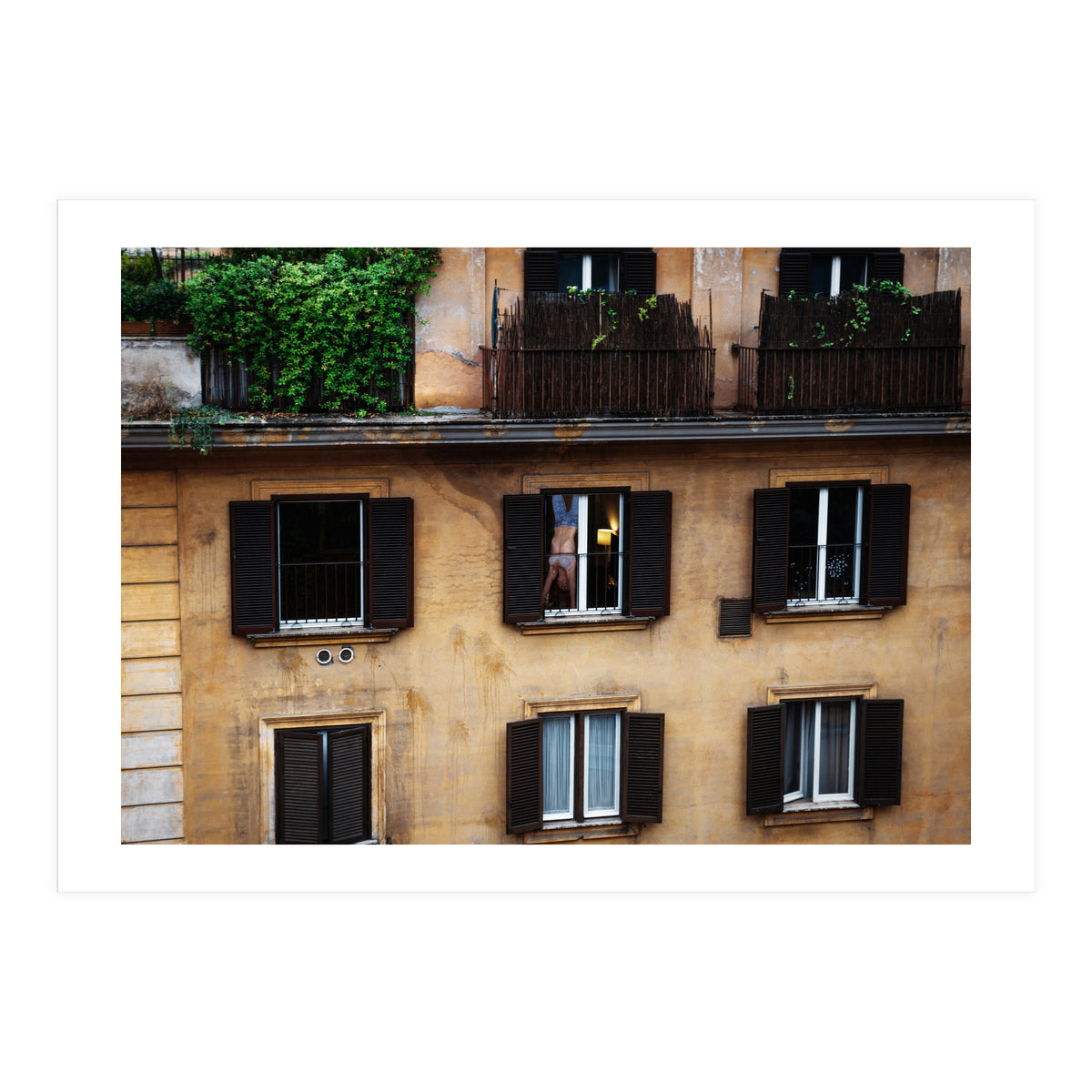 How should I deal With noisy Neighbours? (Print Only)