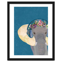 Boho Elephant listening to Music